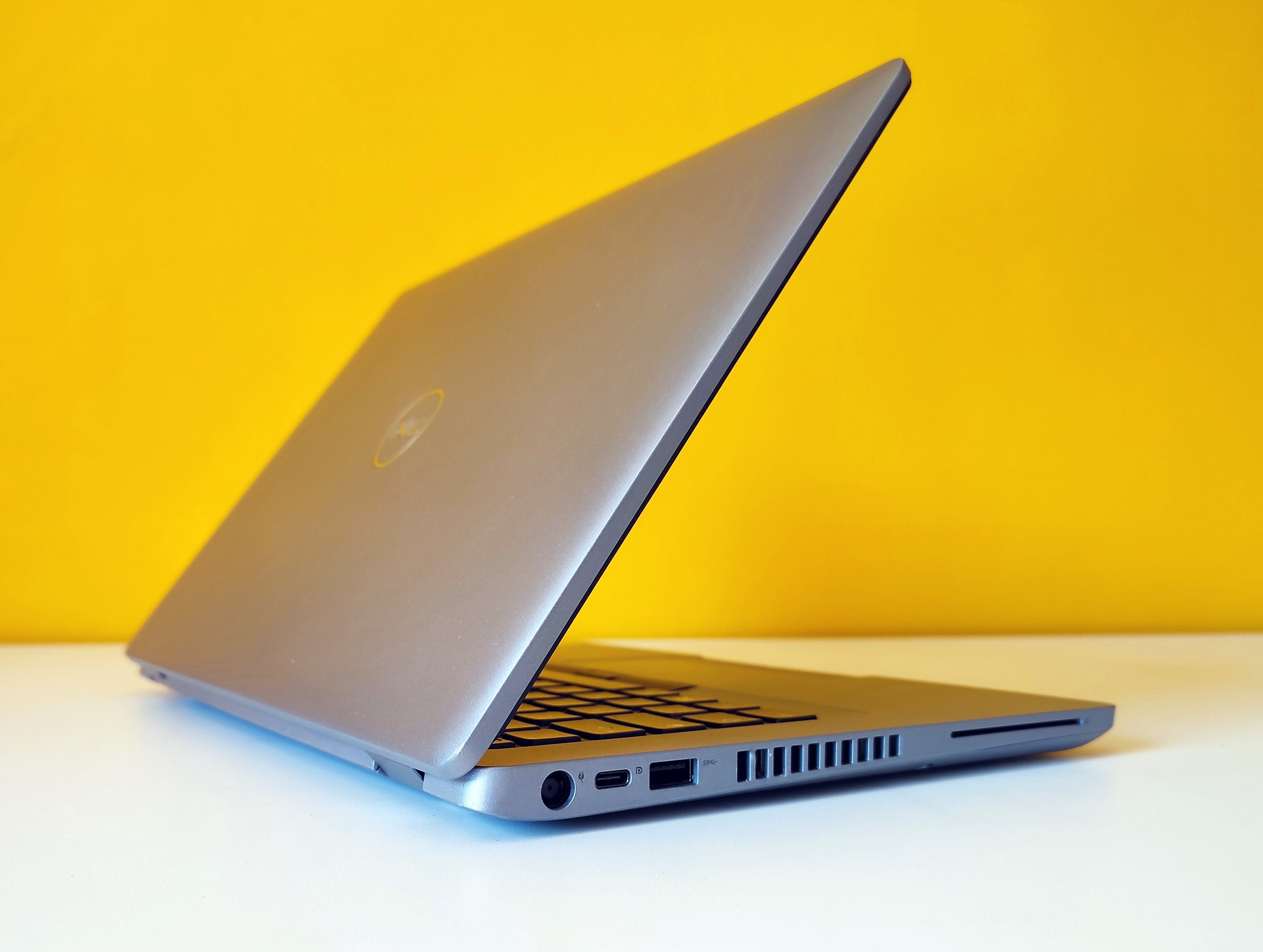 DELL Latitude 5410 Notebook DELL Latitude 5410 Notebook
